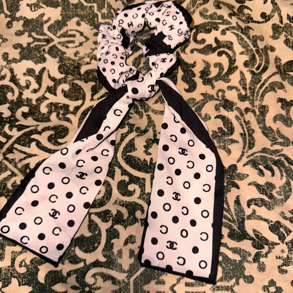 Chanel hair tie with ribbon